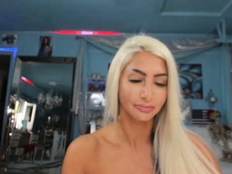 adrianna_fox  11-01-2022